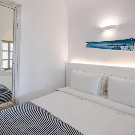 Greek Kallisti Sunset Santorini Apartment Oia (Santorini)